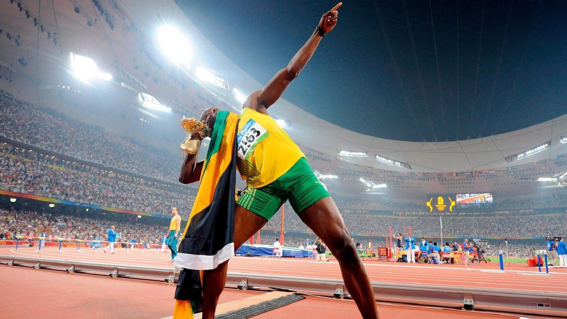 开云体育-欧冠半决赛之夜，贝恩节奏完全掌控，改写历史的战术交响曲